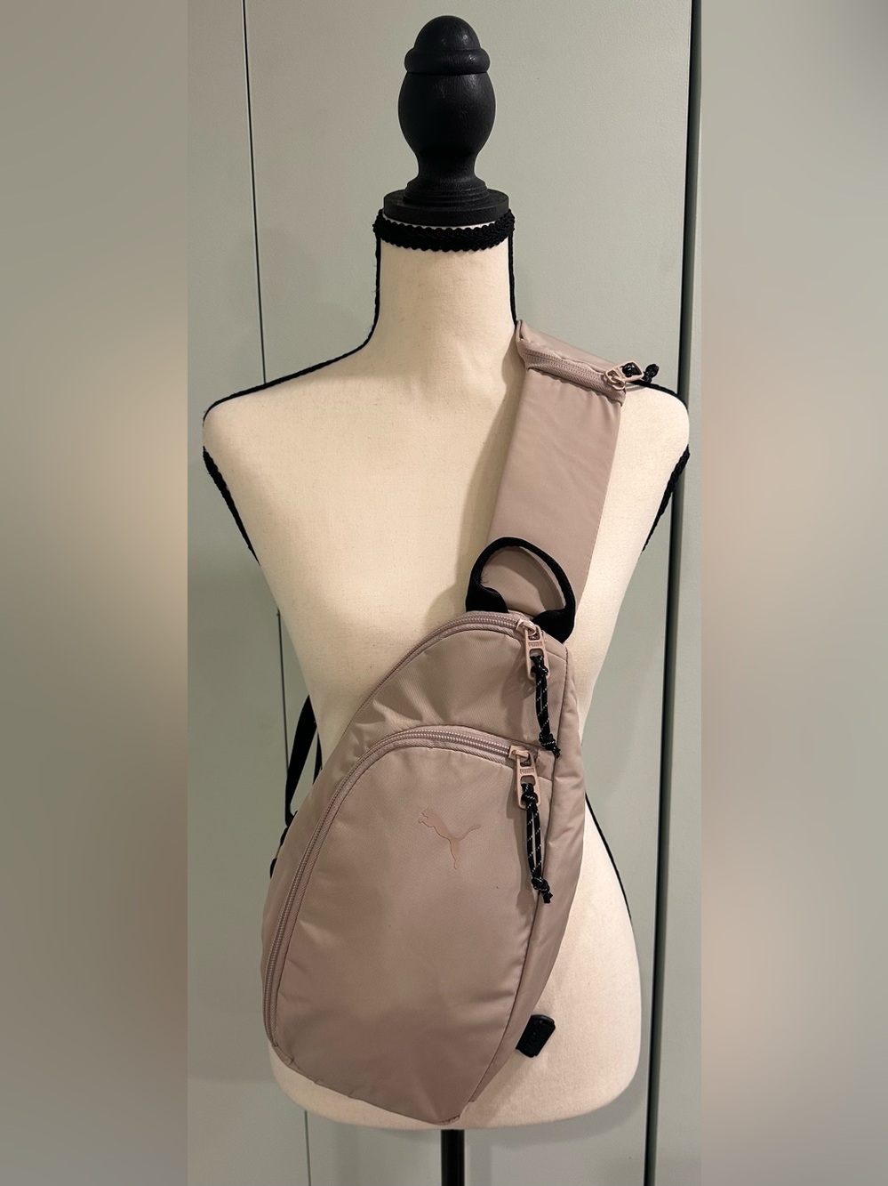 NWOT PUMA Size S Cream & Black Evercat Myriad Versatile Adjustable Crossbody